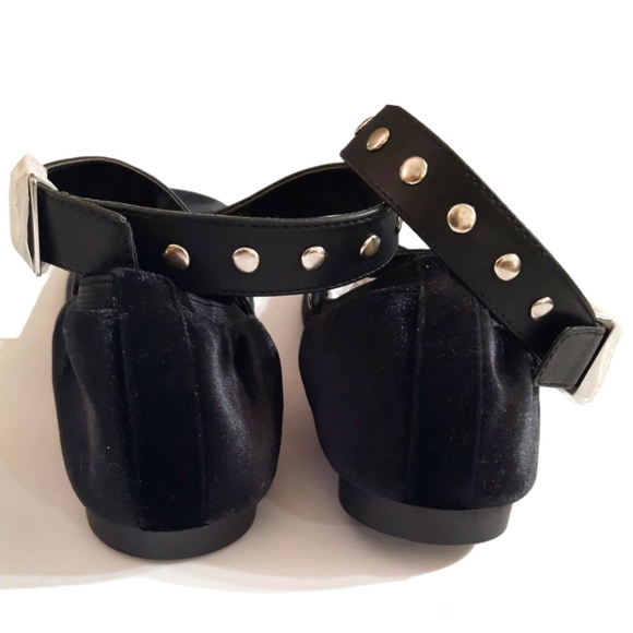CHARLES DAVID Stud Ballet Flat Black Velvet Ankle Strap Whimsigoth NWOT 7.5 - Picture 7 of 8